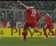 frappe magistral de ballack ne laisse aucune chanche a dida de le ratrappe